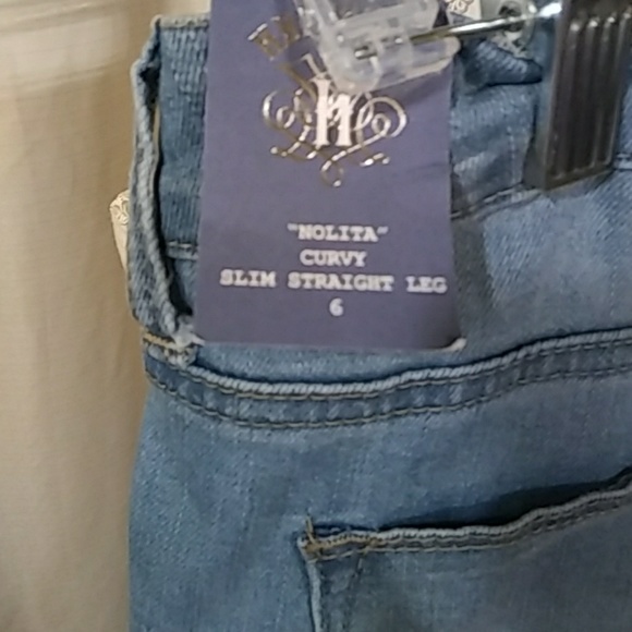 Jeans - Picture 6 of 6